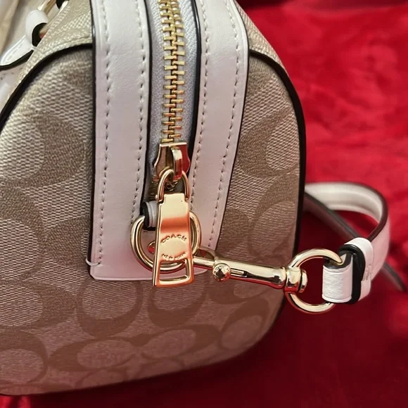 Authentic Coach bag - Picture 5 of 7